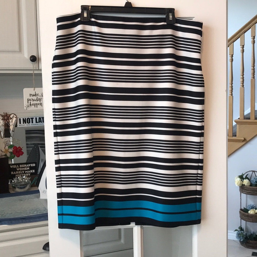 NYCC Skirt